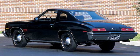 Pontiac GTO '1973 вид сзади