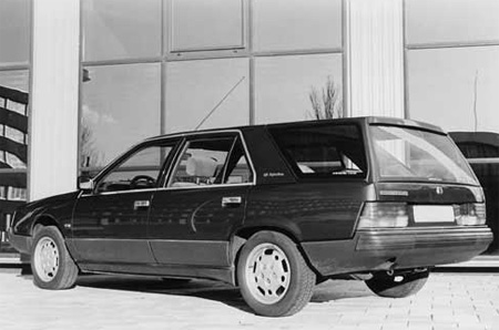 Renault 25 wagon от Elia Motorsport